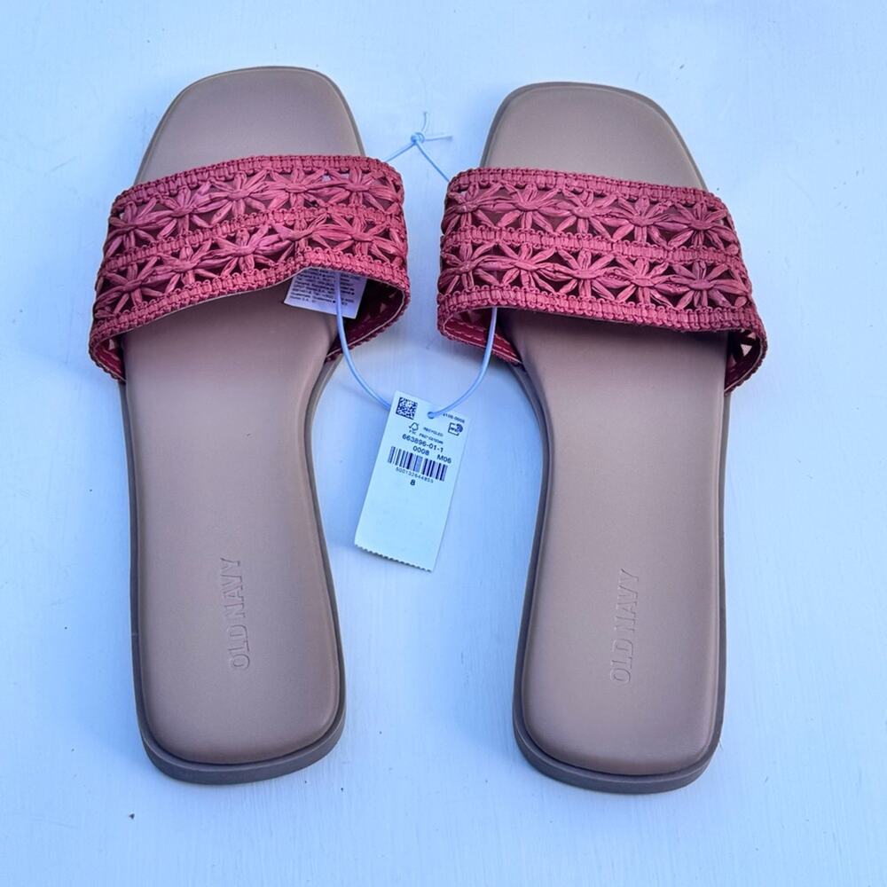 Old Navy Women's Ginger Spice  Slip On Crafted Sandals With Flower Design Sz 8